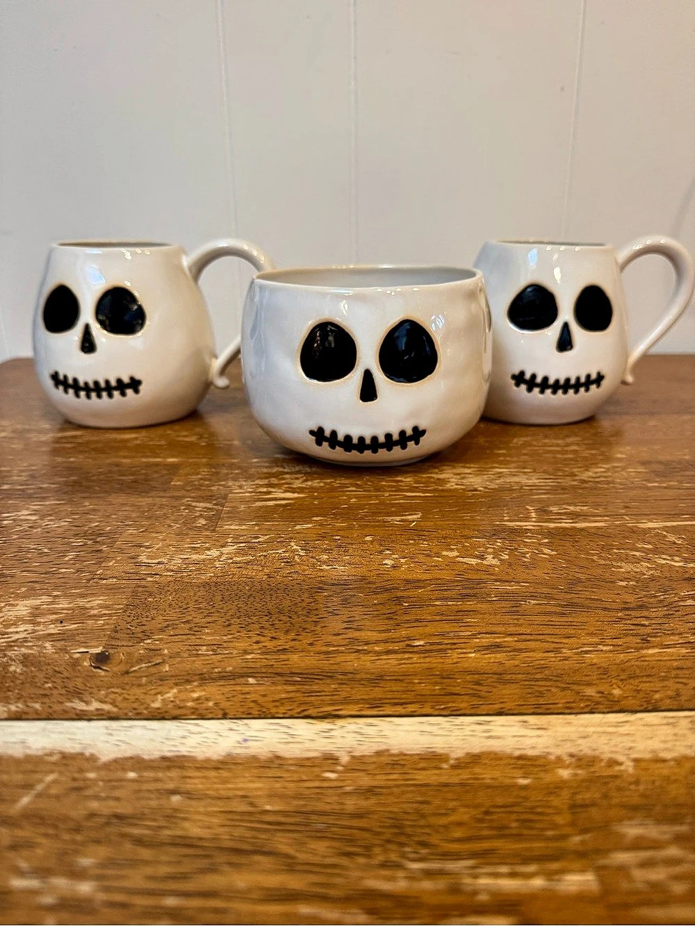 RARE Discontinued Vintage Pottery Barn Skeleton Stoneware Mugs and Bowl Set Whit